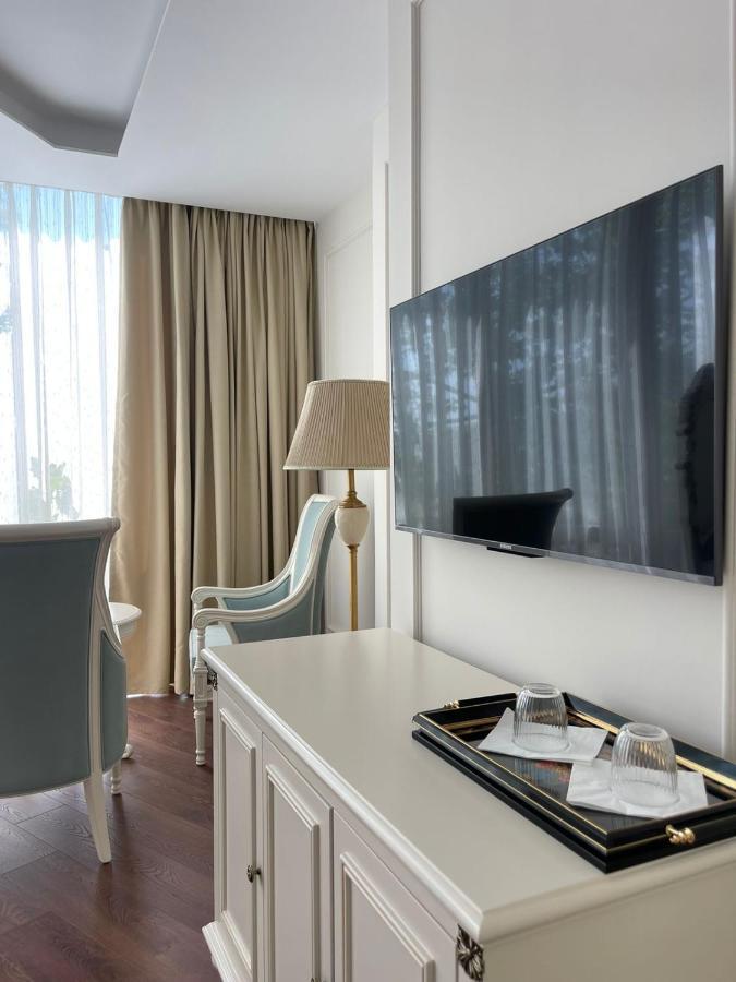Sol Invictus Boutique Hotel Durres Albania ภายนอก รูปภาพ