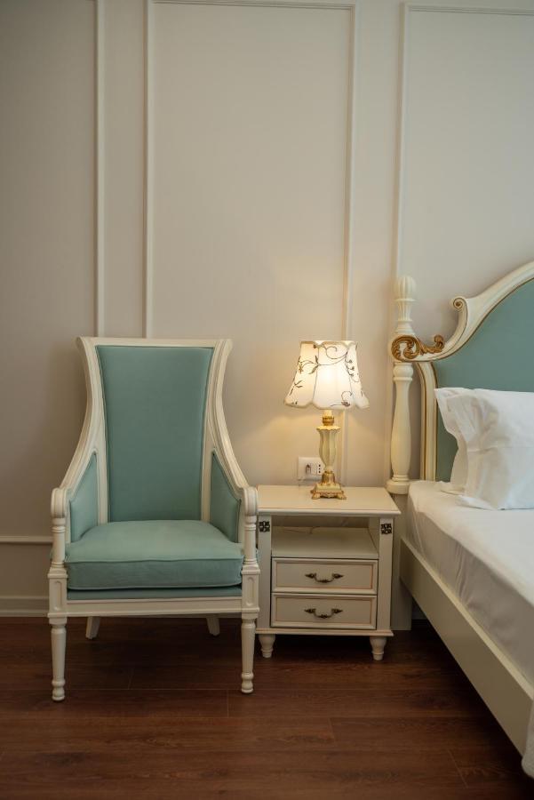 Sol Invictus Boutique Hotel Durres Albania ภายนอก รูปภาพ