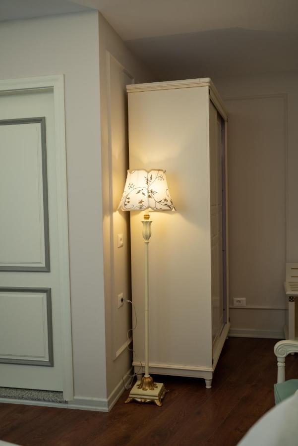 Sol Invictus Boutique Hotel Durres Albania ภายนอก รูปภาพ