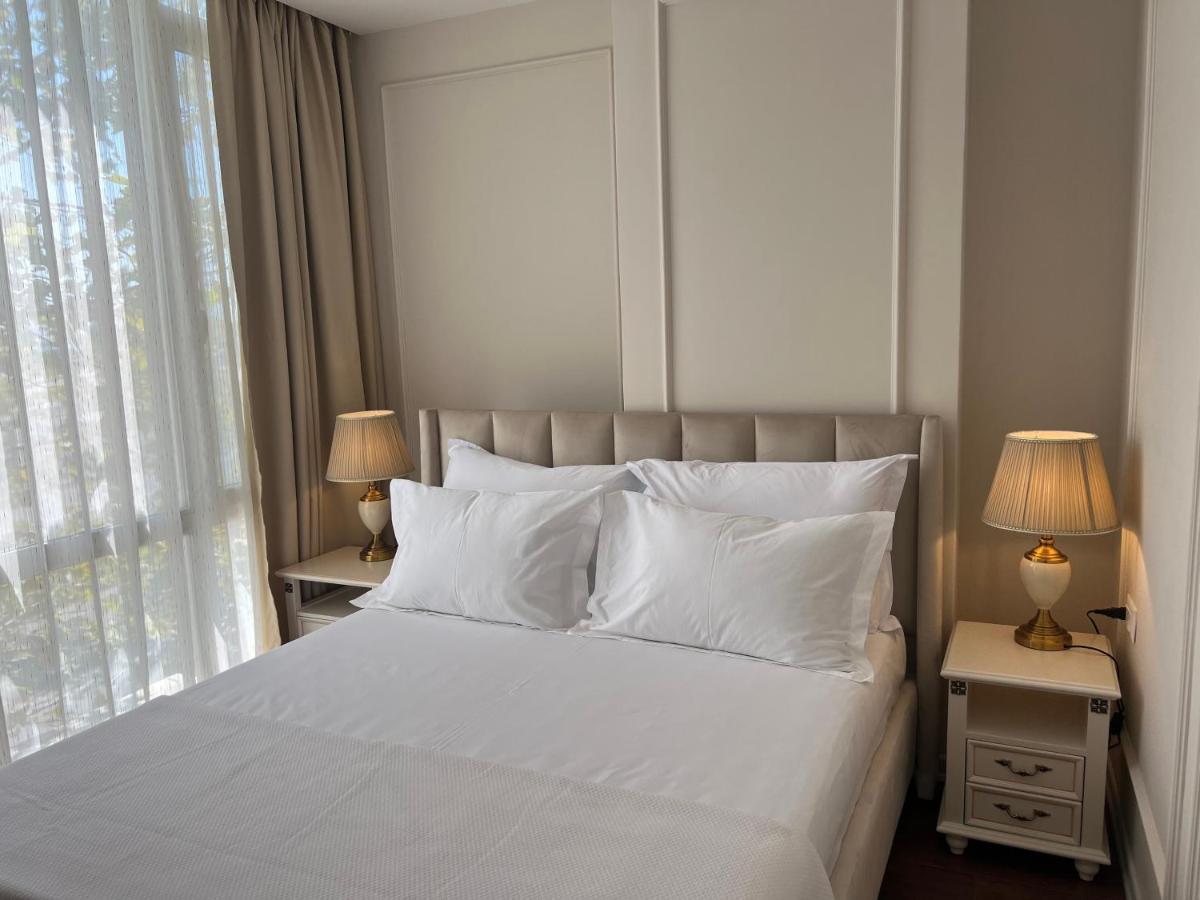 Sol Invictus Boutique Hotel Durres Albania ภายนอก รูปภาพ