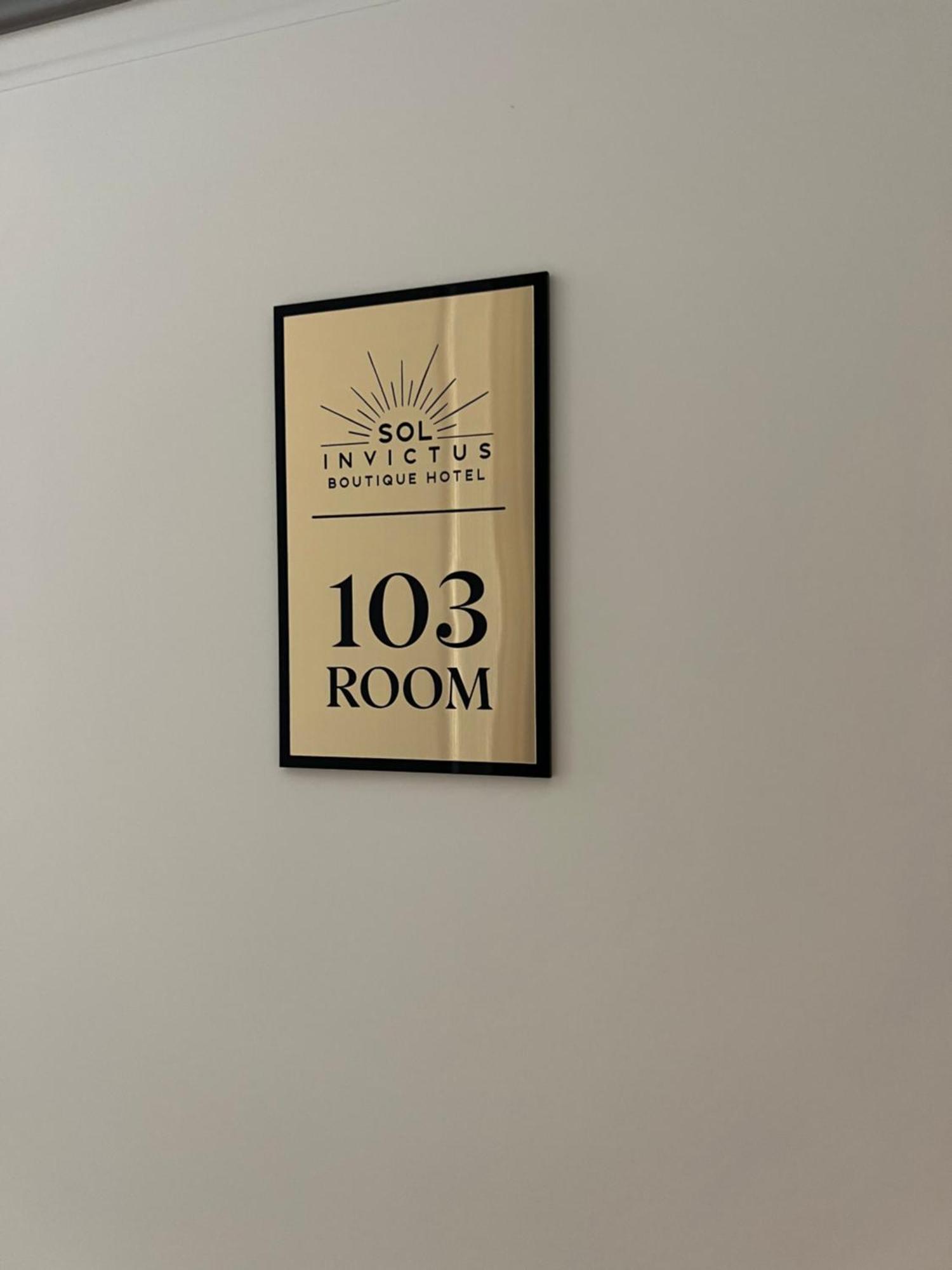 Sol Invictus Boutique Hotel Durres Albania ภายนอก รูปภาพ